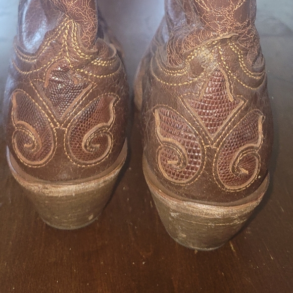 VINTAGE Brown with Brown Lizard inlay Corral pointed toe Cowgirl Boots 🤠🐎 - Picture 4 of 9
